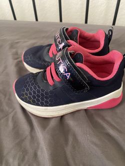 Nautica Toddler shoes Size 6