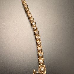 Beautiful Real 14k Gold and Diamond Tennis Bracelet, 8.5g