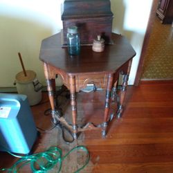 Hollywood Recency Style 8 Legged Table