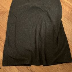 Universal Thread gray skirt