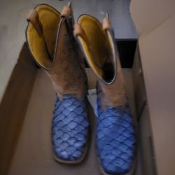 Blue fish boots!!