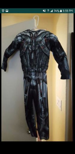 Kids Marvel Avengers Costumes Size Med $15 Ultron