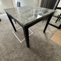 5 Piece Dinning Table Set