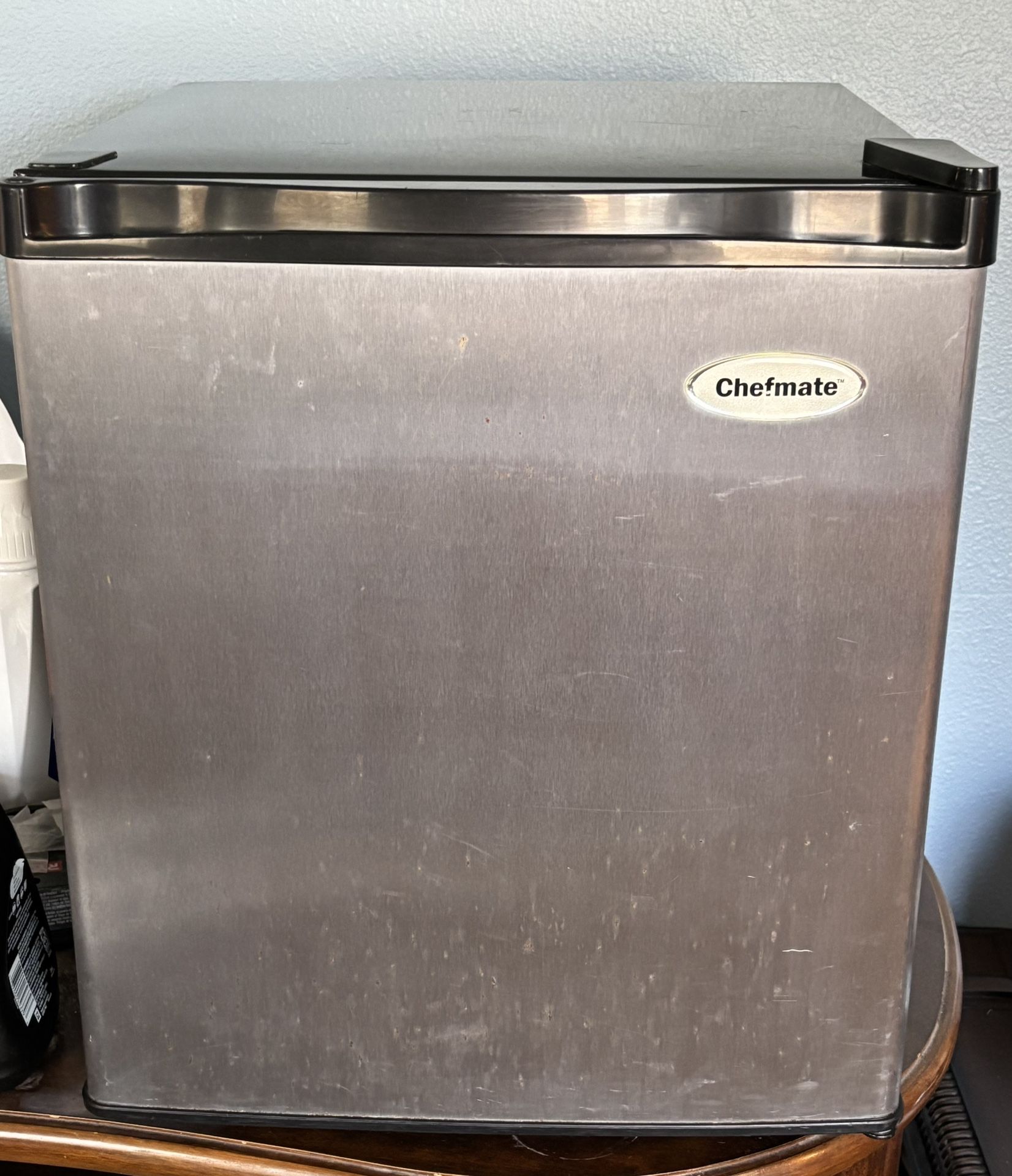 Chef mate Mini Fridge