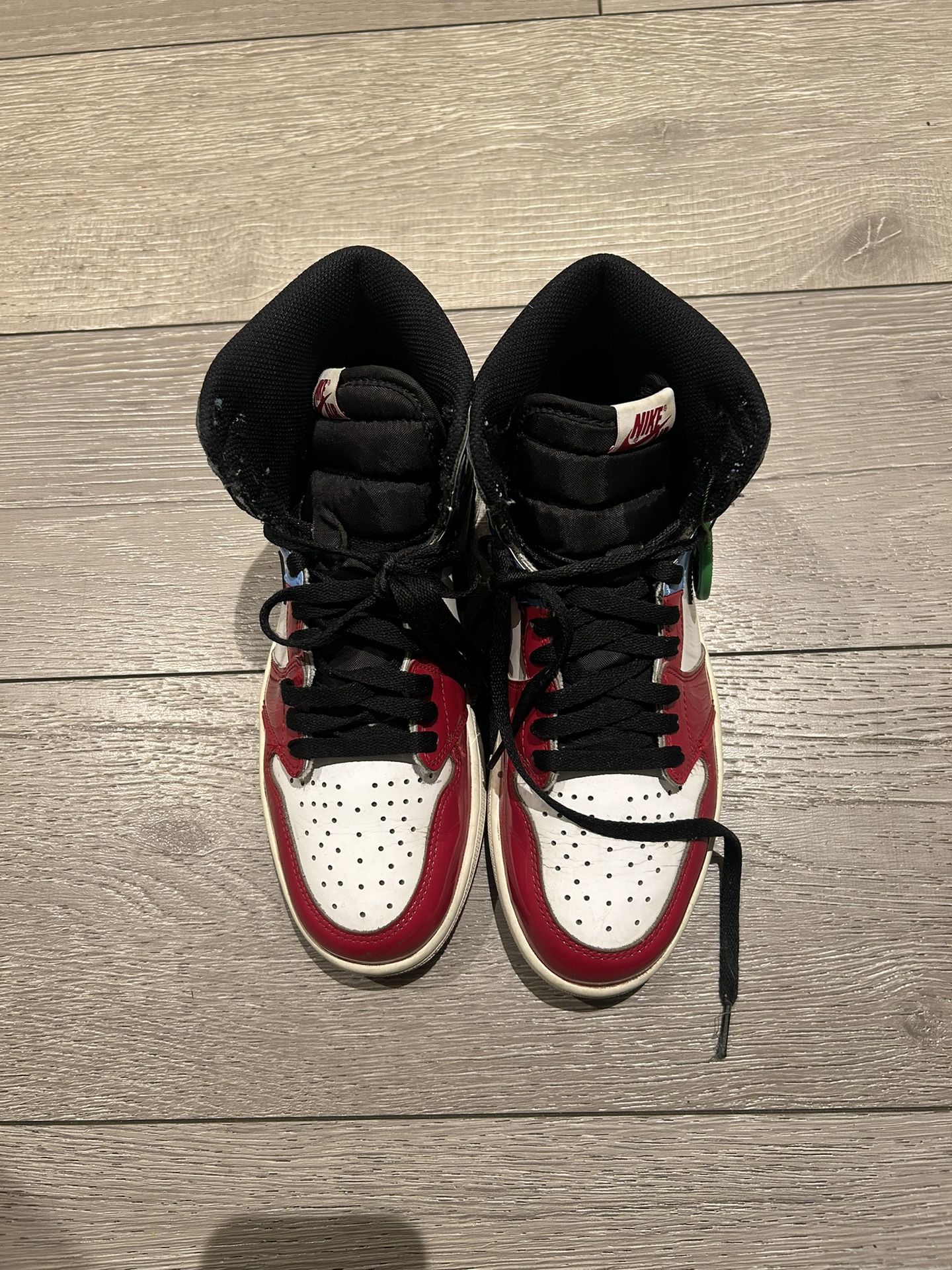 Jordan 1 fearless unc chicago Size 9