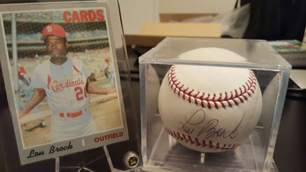 1970 TOPPS BASEBALL CARD LOU BROCK #330 EXMT RANGE & SIGNED OFFICIAL MLB BALL.