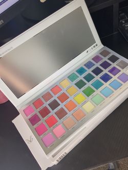 Blend bunny pallet 40 shades
