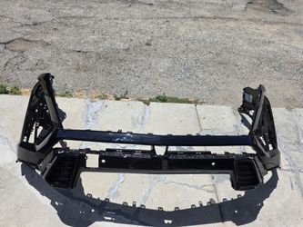 VISTIQ 2026 FRONT BUMPER OEM