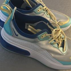 Women’s Nike Shoes 