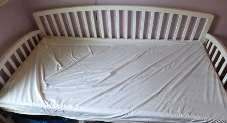 Day bed