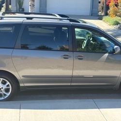 2005 Toyota Sienna