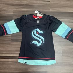 Adidas Seattle Kraken NHL Hockey Jersey Men’s Size 42 Small MSRP $180