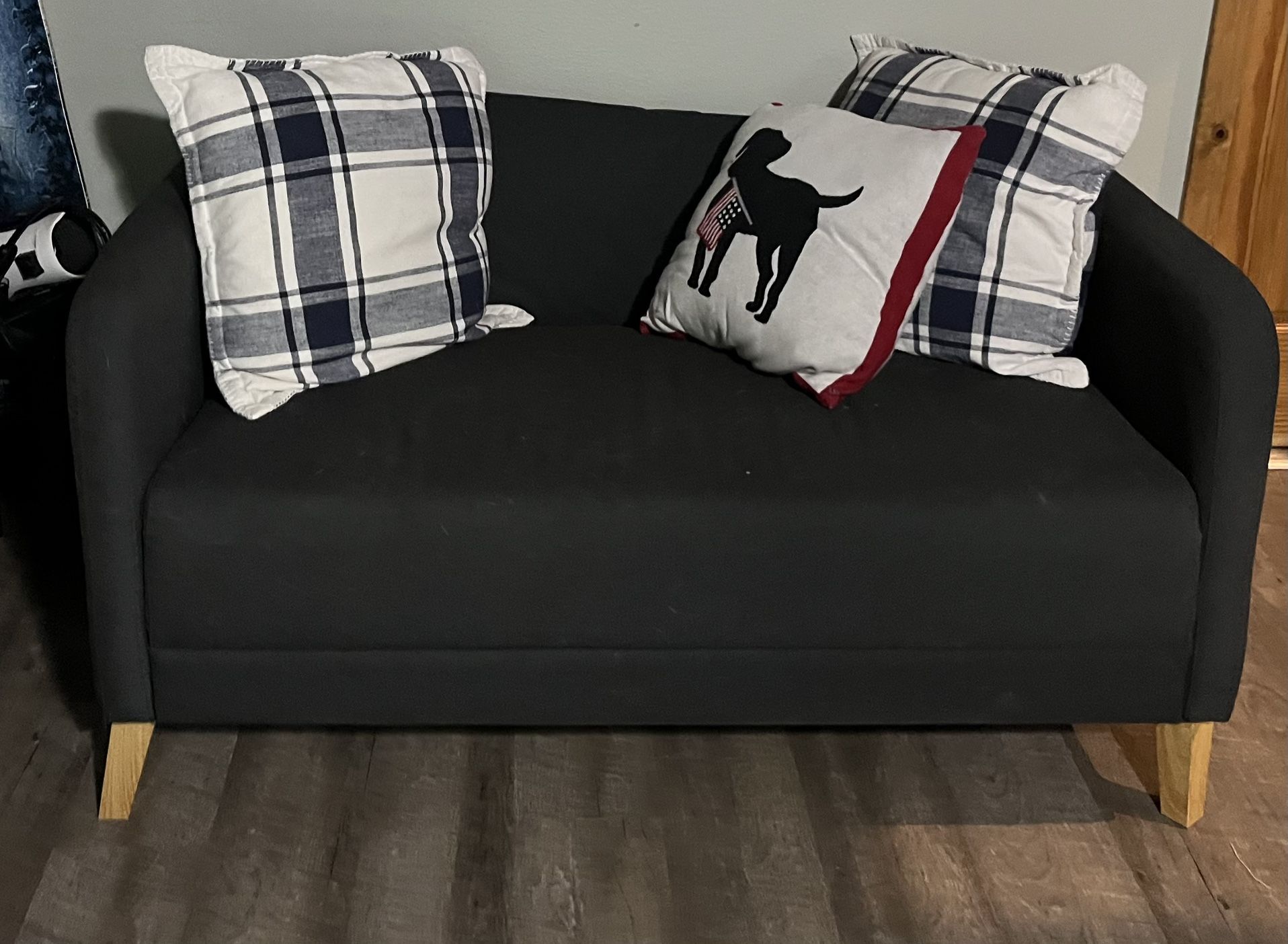 Like New Matching IKEA Sofa And Loveseat