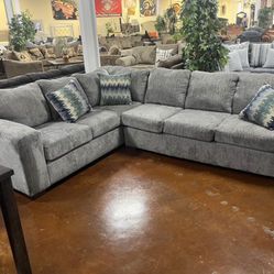 Brand New Contemporary 2pc Sectional In Grey Textured 