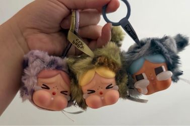 Crybaby pendants popmart
