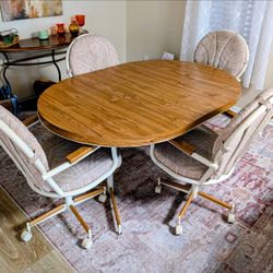 Dining Room Table & Chairs