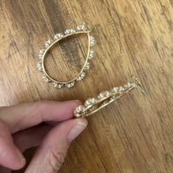 Women’s Free Accessory 