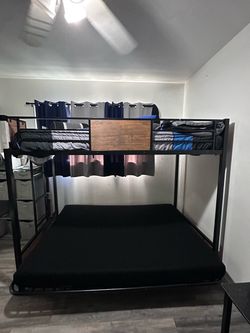 Black bunk bed with 2 mattresses