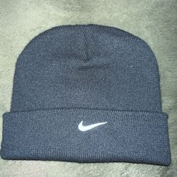 Nike Dark Blue Beanie – Classic Swoosh Logo