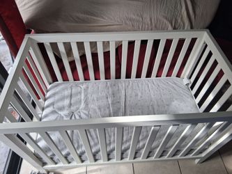 CUNA --- BABY CRIB