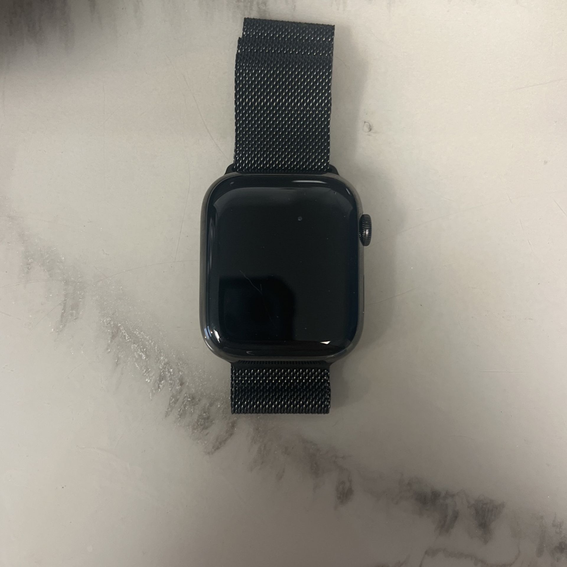 Apple Watch Series 7 45mm Titanium w/ band