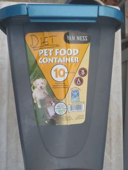 Pet Food Container 