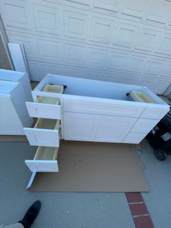 Vanity 21 x 60