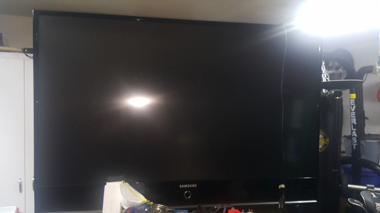 60" Samsung 3d t.v. for Cheap. TV