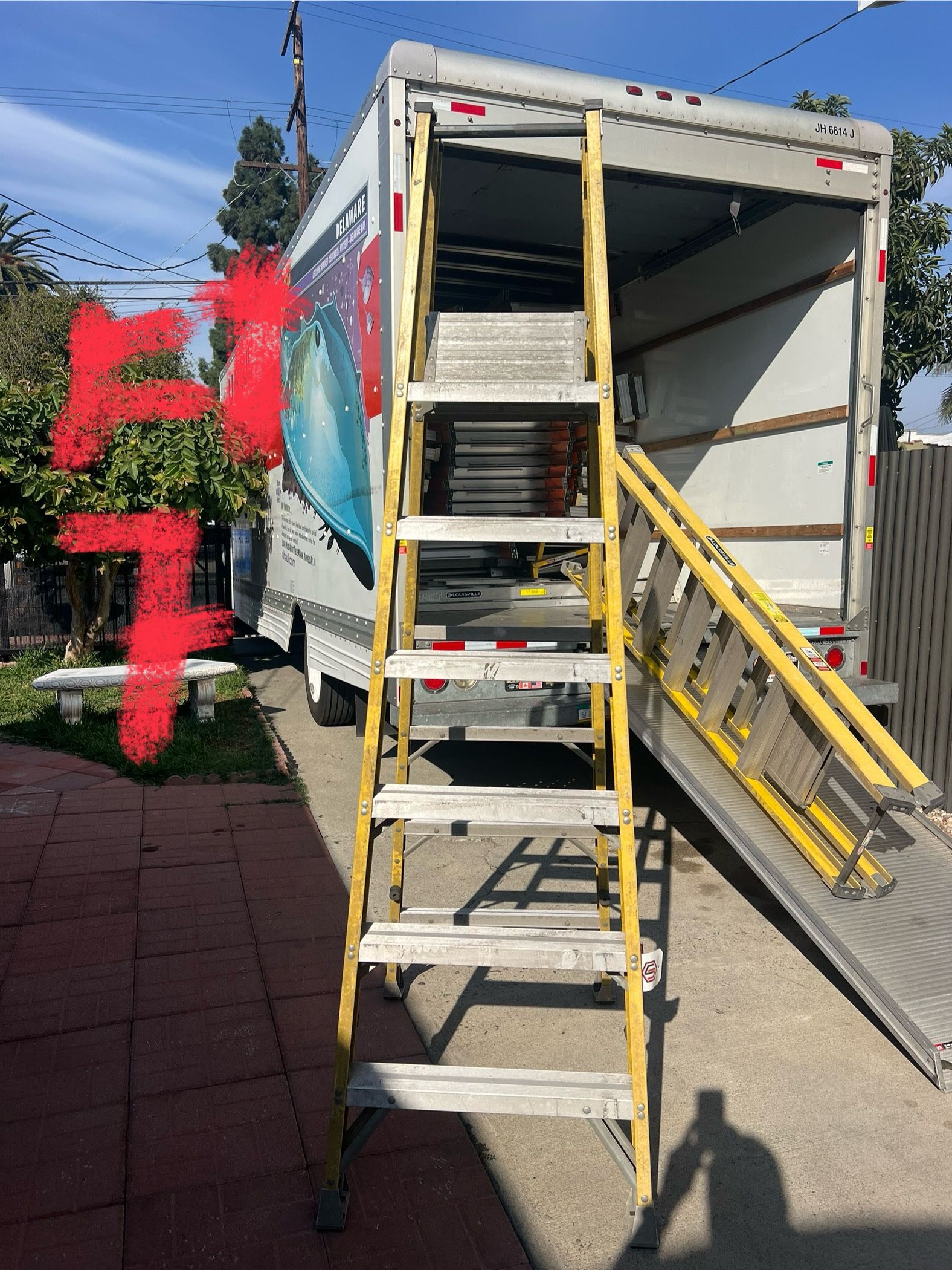 Escaleras, de siete pies de fibra de vidrio doble sub