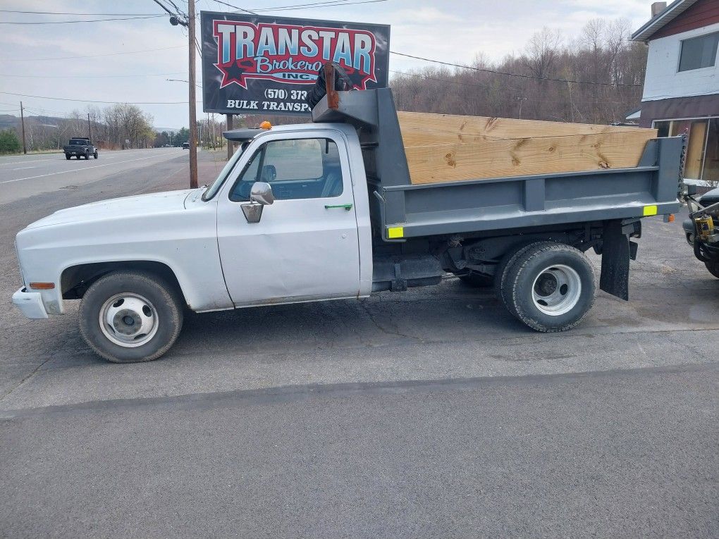 1984 Chevy C30