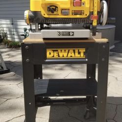 Dewalt #DW735 13-inch Three Knife Two Speed ThicknessPlaner w/stand