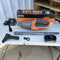 RIDGID 18V Cordless Hand Vacuum Kit with 2.0 Ah Battery and Charger NEW $70