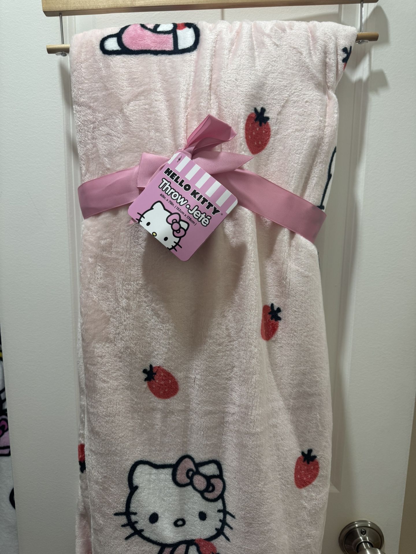 Hello Kitty Blanket
