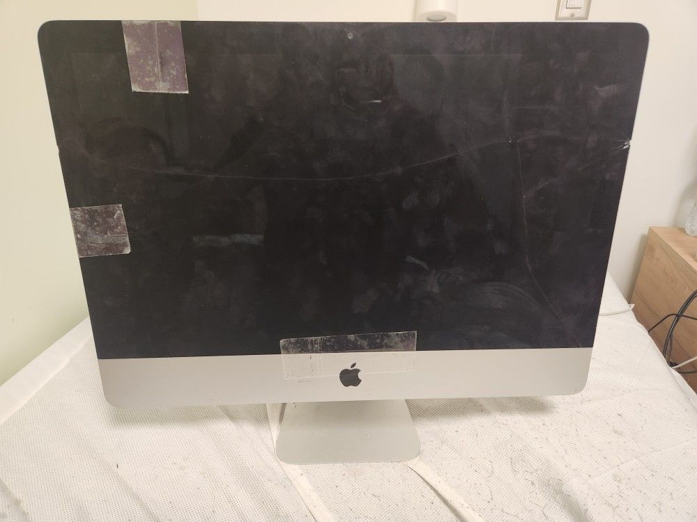 iMac 21.5 Inch 2019 Core i5 20GB RAM And 1TB HDD.