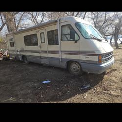 1991 PINNACLE, LEGACY, LAND YACHT AIRSTREAM  300 T