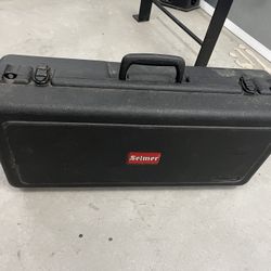Saxophone: Selmer USA As300 W Case & Accessories 