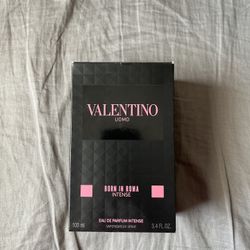 Valentino Born in Roma Intense 3.4 fl oz 