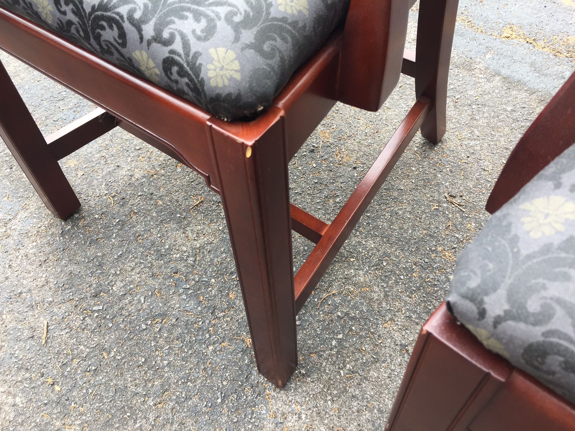 4 used Bernhardt dining room chairs