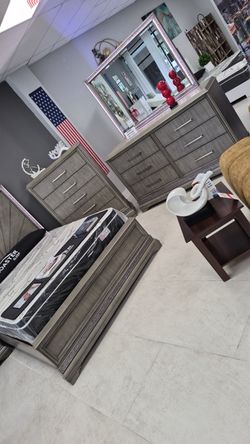 New Bedroom set 5 pcs queen