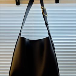 OOOMAY The Julie - Shoulder Tote Bag (Black)