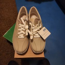 Keds Micro Stretch Sneakers New with Tags