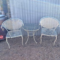 Three Piece Vintage Patio Set