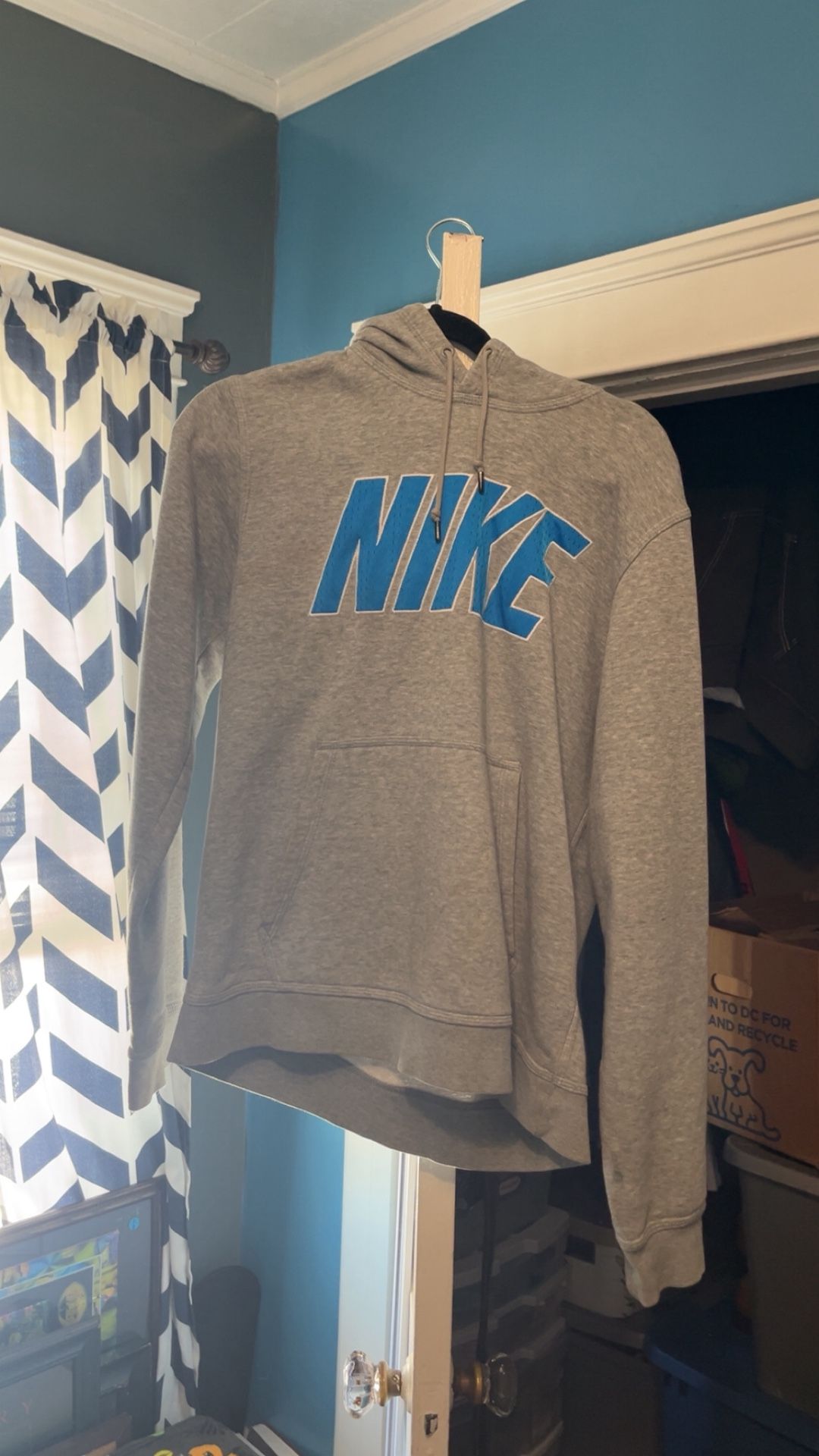 Men’s Grey And Blue Nike Hoodie Size M