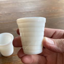 mCM White Cordial Glasses