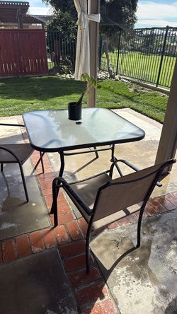 Outdoor table