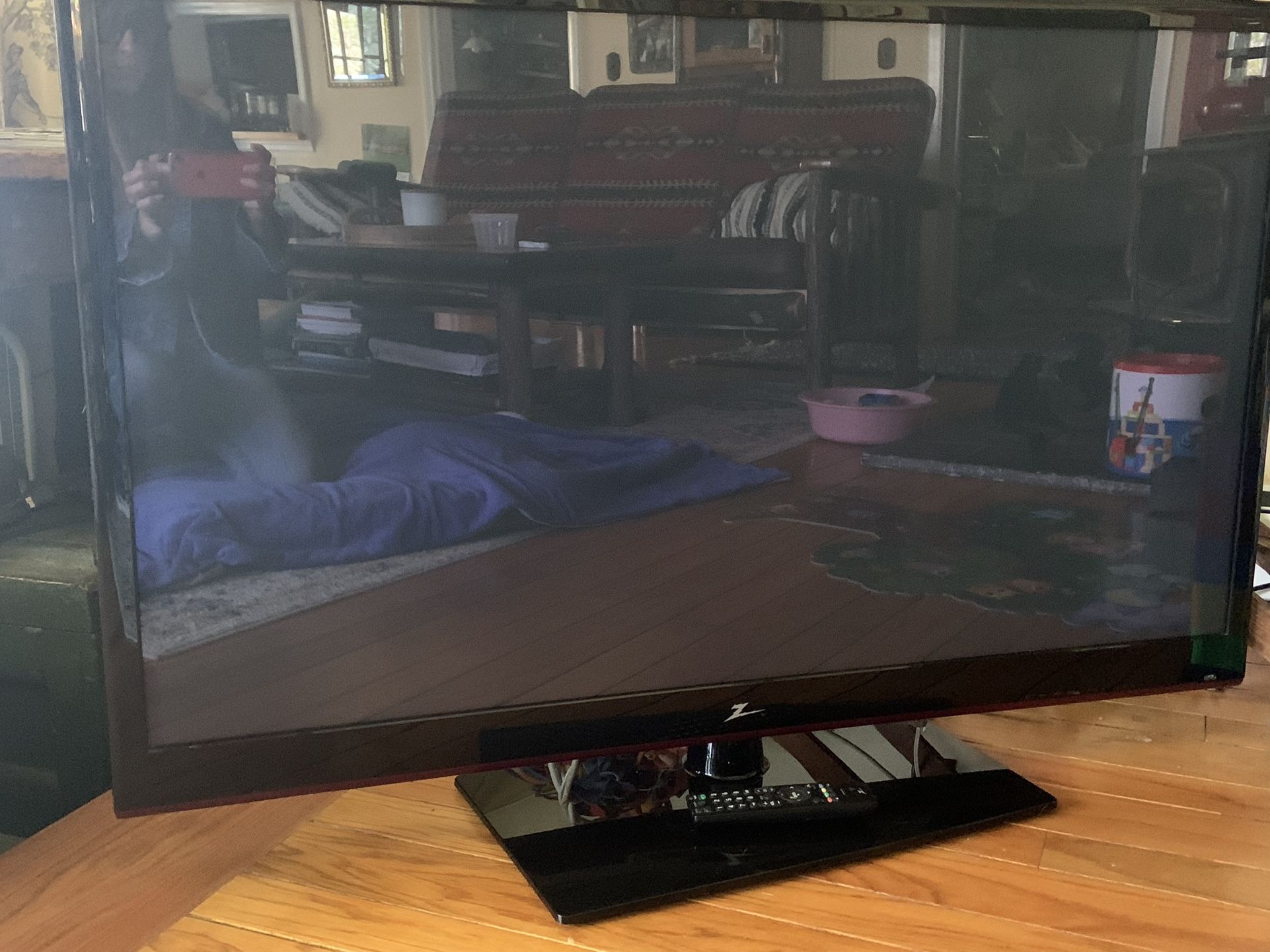 50” Zenith Plasma Tv