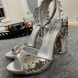 Steve Madden- Silver/Baby Pink Sequin Heels! Size 6