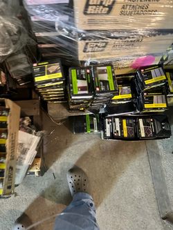 Liquidación de inventario Barrato Tornillos, Clavos,