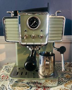 Neretva Espresso Machine with Milk Frother – Sage Green – Excellent Condition