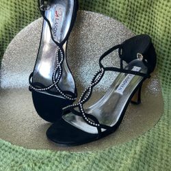 Black Heels Size 8
